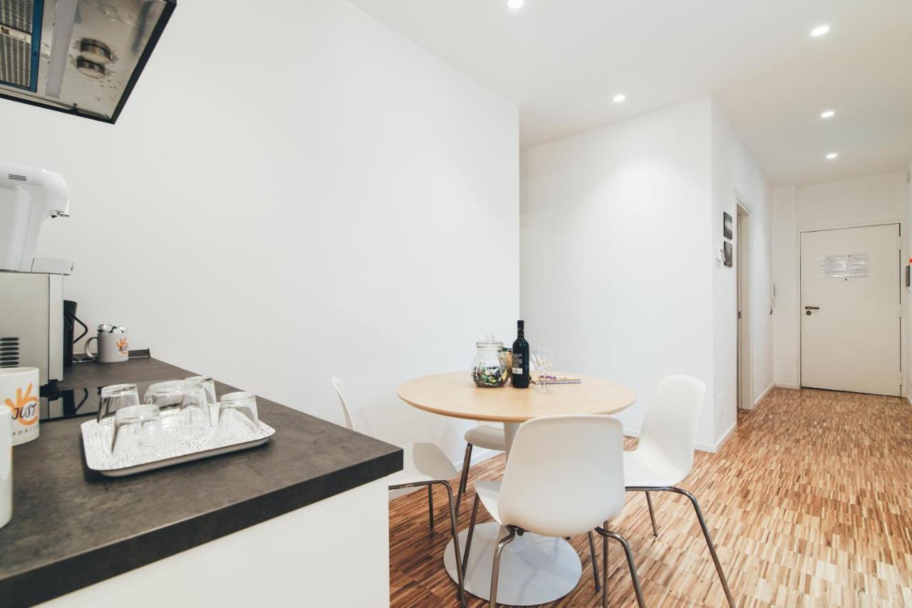 Just Here Apartments - La Terrazza Bari Ngoại thất bức ảnh
